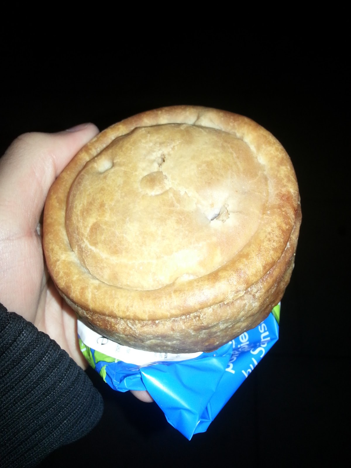 Pierate Pie Reviews Grabbing a Sainsbury's pork pie for the journey home